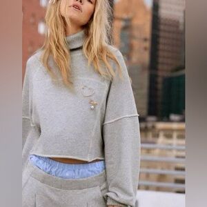 NWT Aerie New Heights Lightweight Sweatshirt Ladies Small